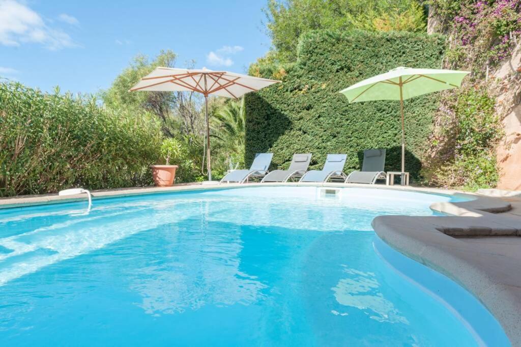 Villa Petale De Rose กาวาแลร์-ซูร์-แมร์ ภายนอก รูปภาพ