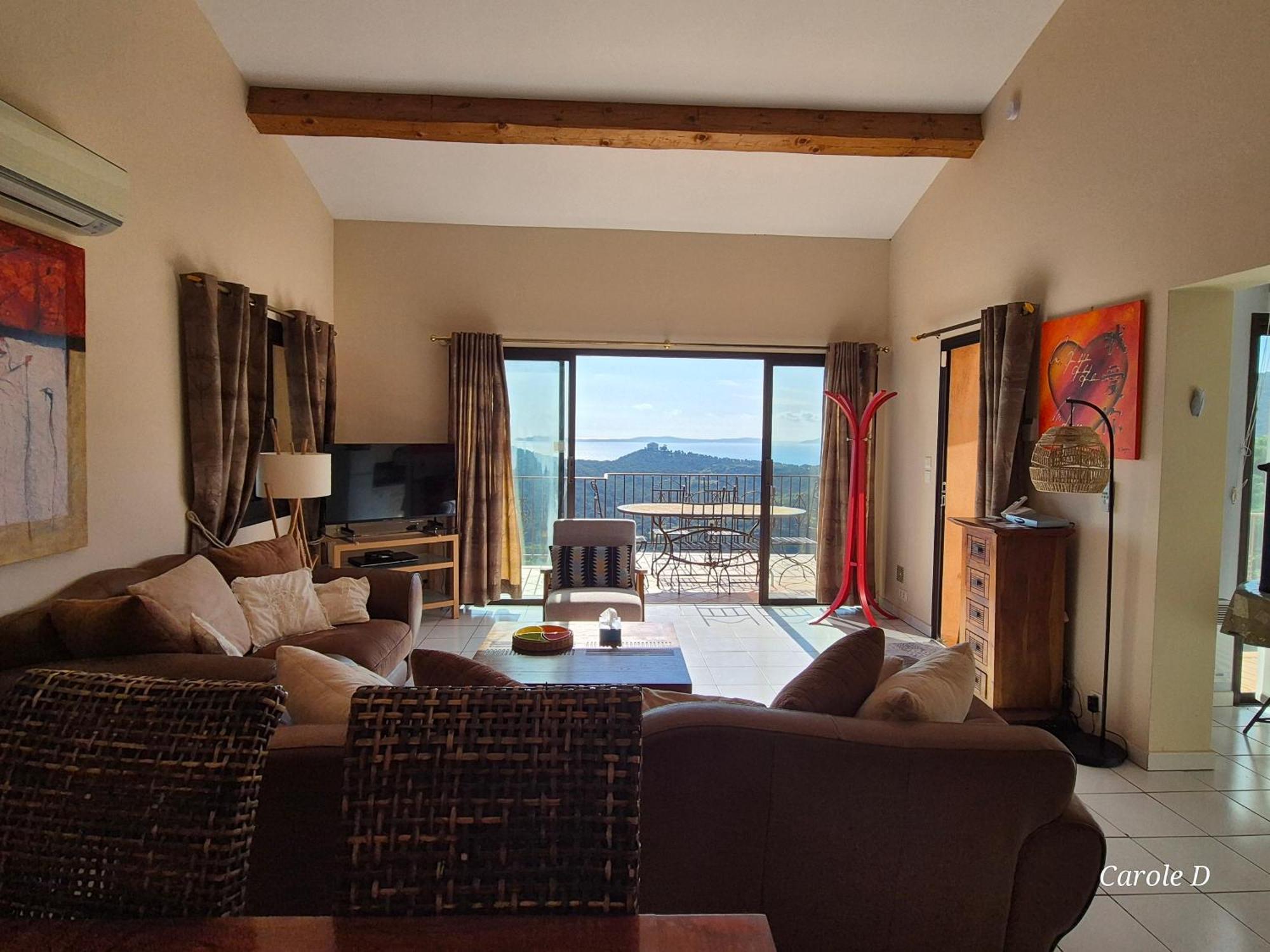 Villa Petale De Rose กาวาแลร์-ซูร์-แมร์ ภายนอก รูปภาพ